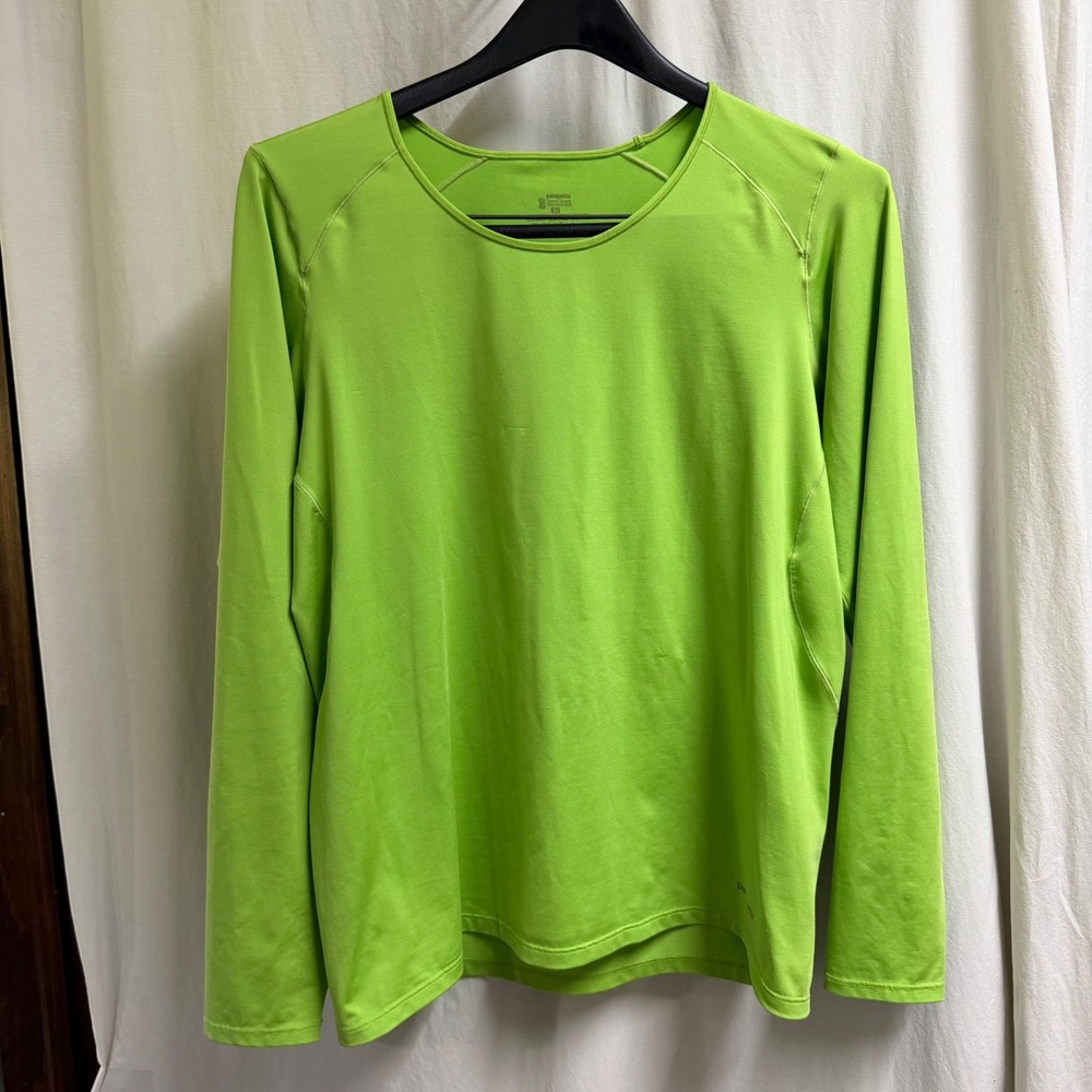 Patagonia Womens XL Lime Green Long Sleeve Performance Running Hiking Top 45625